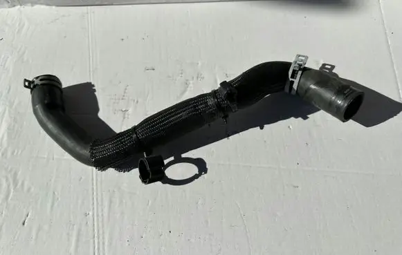 Ford Kuga III Engine coolant pipe/hose