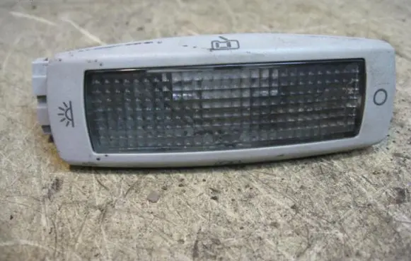 Volkswagen PASSAT B5 Rear seat light 3B0947291