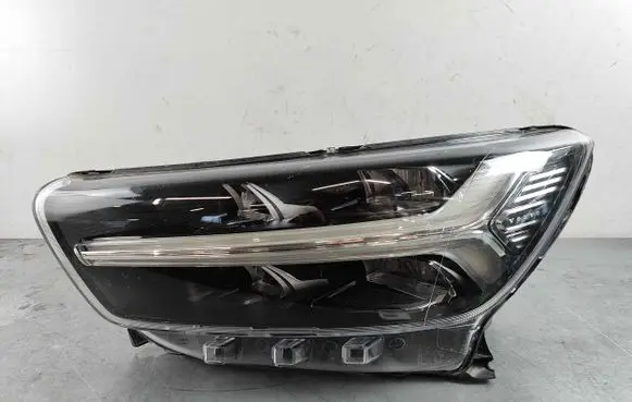 Volvo XC40 Headlight/headlamp 32293922