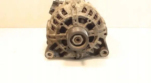 Citroen C4 I Generator/alternator TG9B025