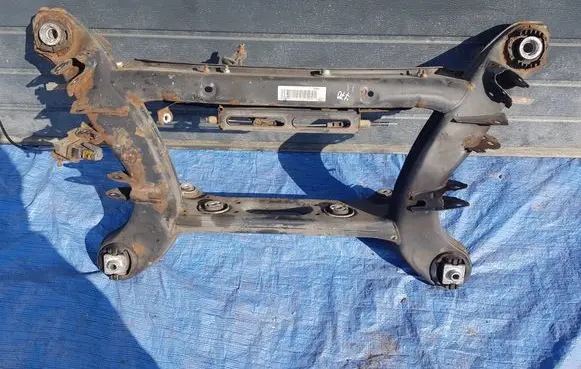 Mercedes-Benz E C207 W207 Rear subframe 0903101941VBU 0875701 2073504901