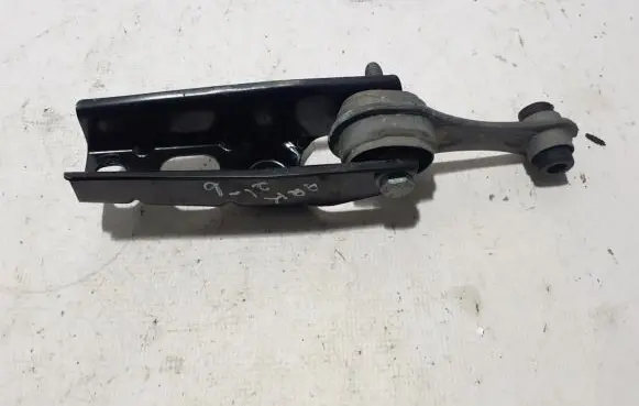 Renault Arkana Gearbox mounting bracket 113328525R