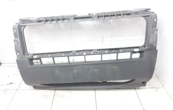 Peugeot Boxer Front bumper 1305760070