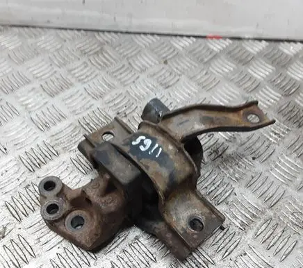 Hyundai i10 Engine mount bracket