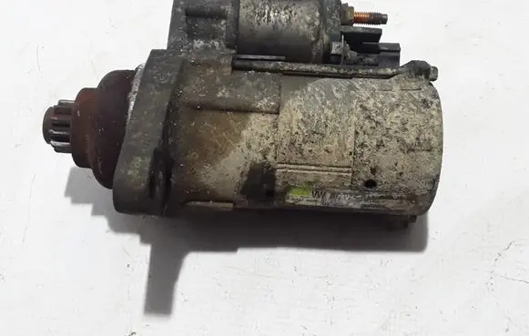 Volkswagen Caddy Starter motor 02Z011023H