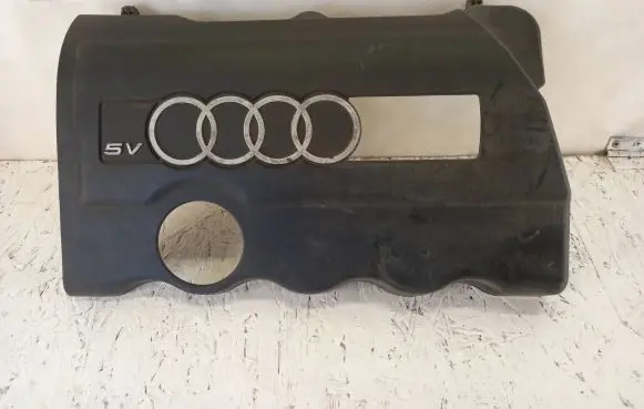 Audi A6 S6 C4 4A Engine cover (trim) 058103724C
