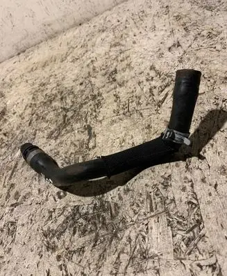 Volvo XC40 Engine coolant pipe/hose 31686818