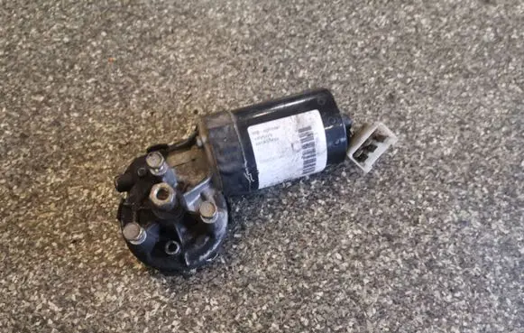 Mercedes-Benz Sprinter W901 W902 W903 W904 Wiper motor 0390241345