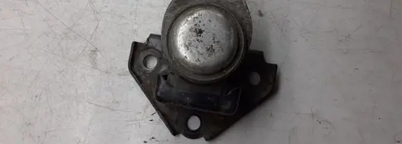 Mazda 2 Engine mount bracket