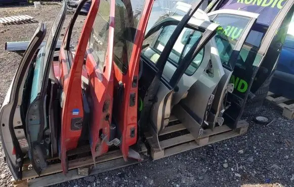 Mazda 626 Front door