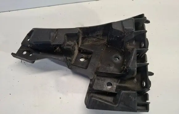 Volvo V60 Front bumper mounting bracket 31323833