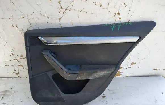 Skoda Octavia Mk3 (5E) Rear door card panel trim