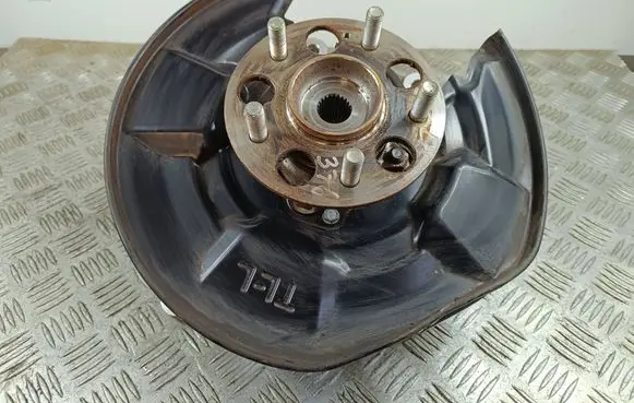 Honda CR-V Rear wheel hub