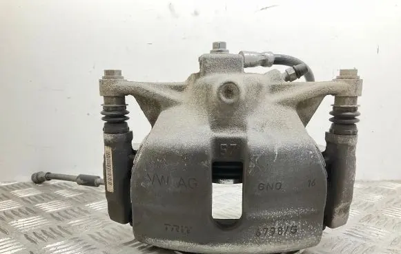 Audi Q2 - Front brake caliper 6798G