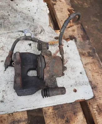 Mazda 6 Front brake caliper