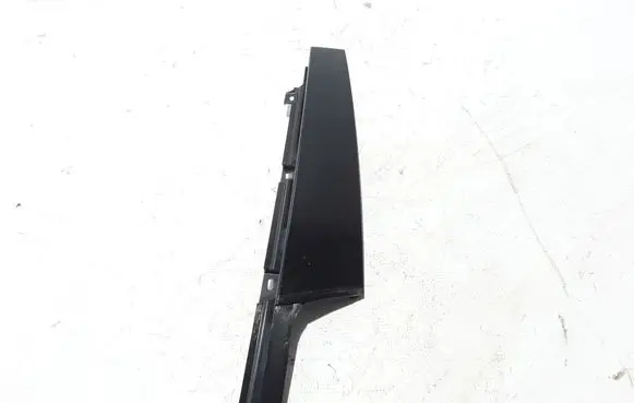 Volvo V60 Front door glass trim molding 32257389