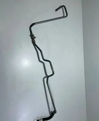 Gearbox oil cooler pipe/hose