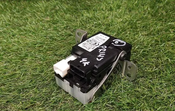Toyota Prius (NHW20) Ignition lock 626399000