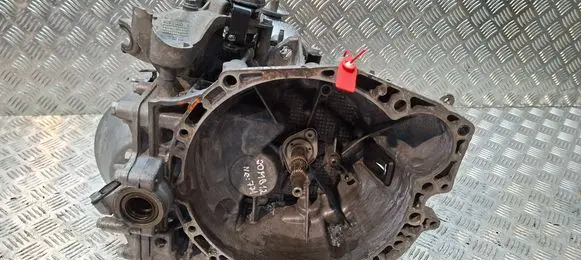Citroen Jumpy Manual 6 speed gearbox S27647771 20MB12