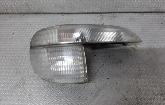 Ford Explorer Front indicator light