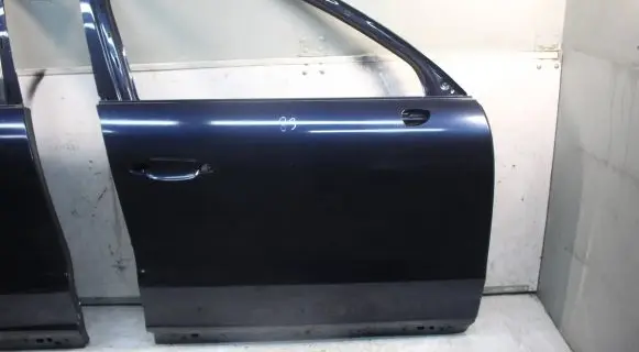 Porsche Cayenne (9Y0 9Y3) Front door