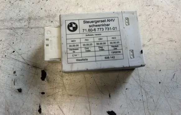 BMW 3 E90 E91 Tow bar trailer control unit/module 6773731
