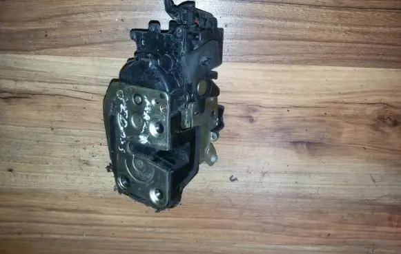 Mazda Xedos 6 Rear door lock