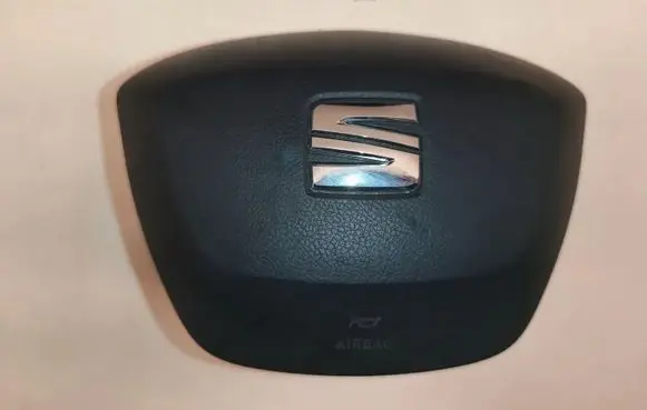 Seat Leon (5F) Steering wheel airbag 5F0880201