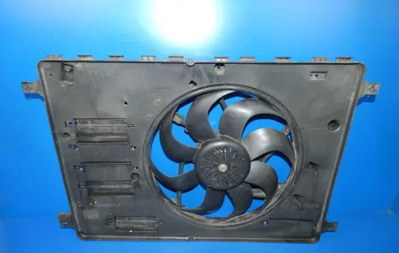 Volvo S60 Electric radiator cooling fan 31368427