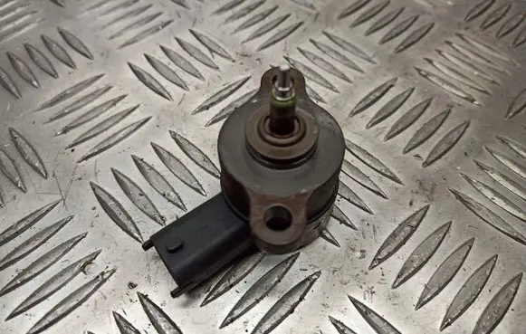 Opel Corsa C Fuel pressure sensor 