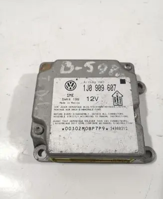 Volkswagen PASSAT B5 Airbag control unit/module 1J0909607