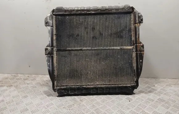Toyota Land Cruiser (BJ70) Coolant radiator