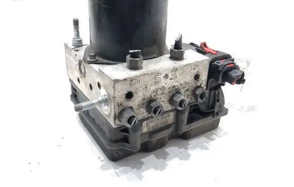 Volkswagen Polo V 6R ABS Pump