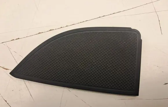 Hyundai i30 Front door trim (molding) 62742G4000