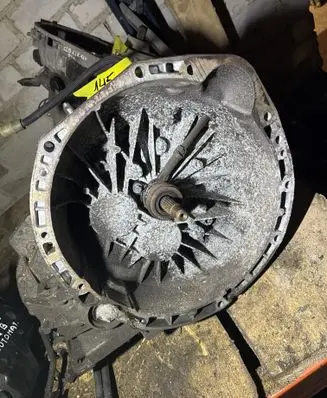 Renault Megane II Manual 6 speed gearbox 8200562298