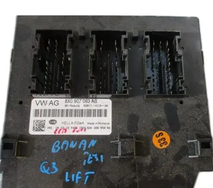 Audi Q3 8U Other control units/modules 8X0907063AB