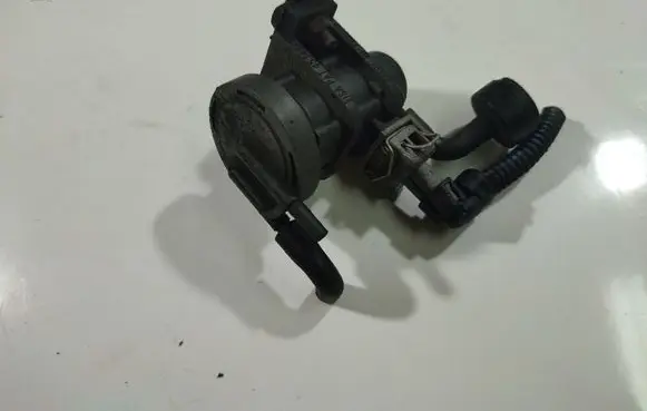 Toyota Corolla Verso AR10 Turbo solenoid valve 4534375