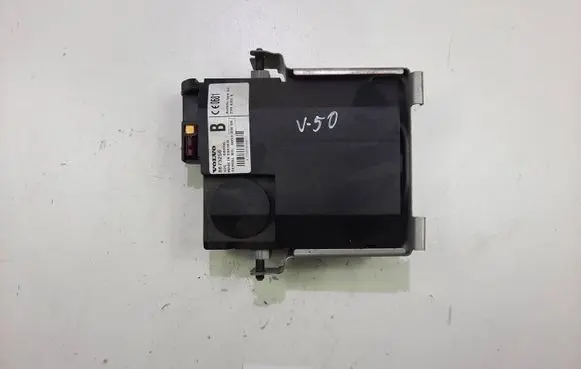Volvo V50 Phone control unit/module 8673256