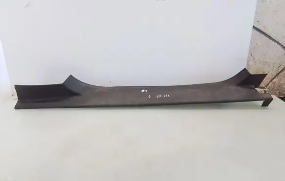 Opel Zafira B Rear sill trim cover 13129337
