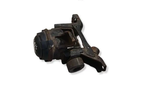 Toyota Yaris Engine mount bracket 1610200