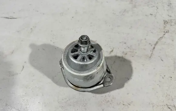 Porsche Cayenne (92A) Engine mount bracket 7P5199131 95837504900 H036060921