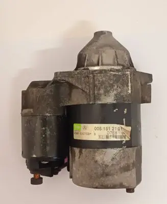 Mercedes-Benz Vito Viano W638 Starter motor D7E8 0051512101 25A90307CG