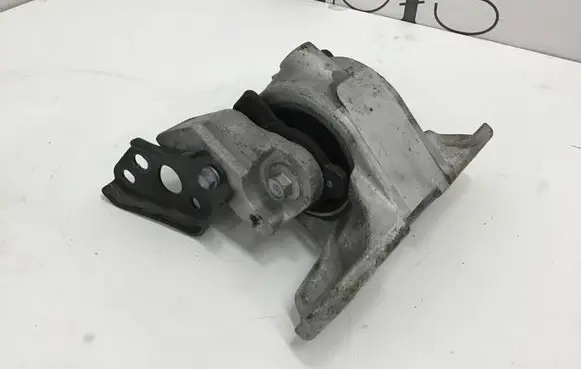 Lexus NX Gearbox mount 