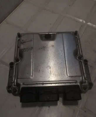 Citroen Xsara Picasso Engine control unit/module 0281011518 9658373180