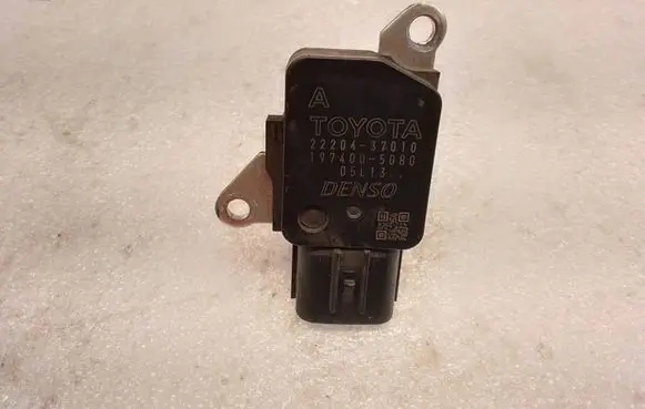 Toyota Auris 150 Mass air flow meter 2220437010 1974005080