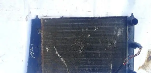 Volkswagen PASSAT B2 Coolant radiator