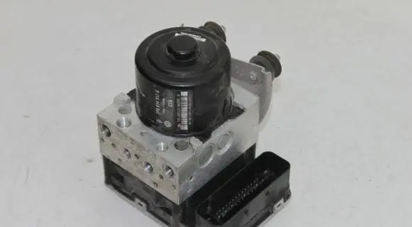 Volkswagen Touareg II ABS Pump 7P0614517G