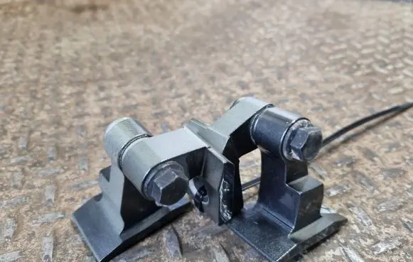 Front door hinge set