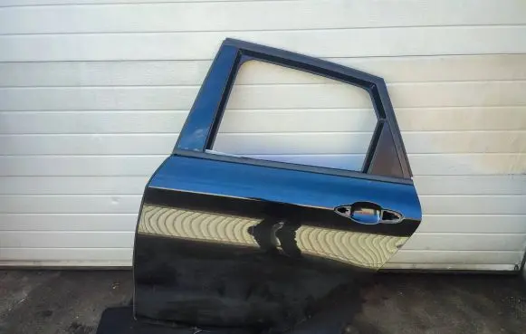 BMW 2 F45 Rear door 41517294231