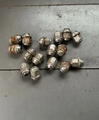 KIA Rio Nuts/bolts 